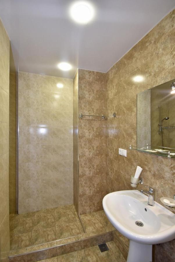 Rent Inn Yerevan On Koghbaci Street Exterior foto